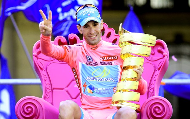 giro-2013-nibali-trono-getty