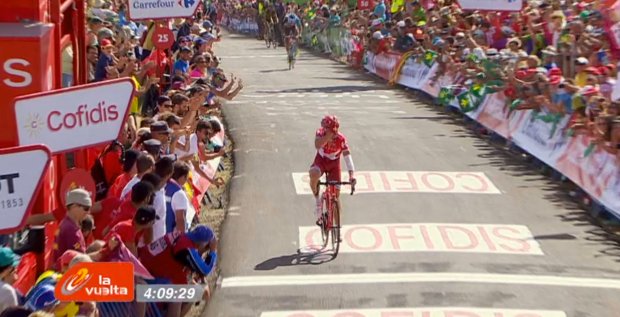 Cq4BYDxXEAAGsLB.jpg large