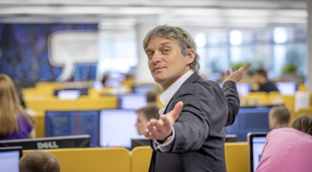 oleg_tinkov_office