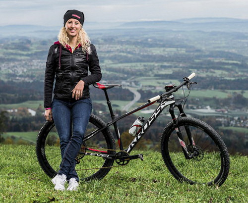 jolanda_neff_fichaje_kross_2016_kross