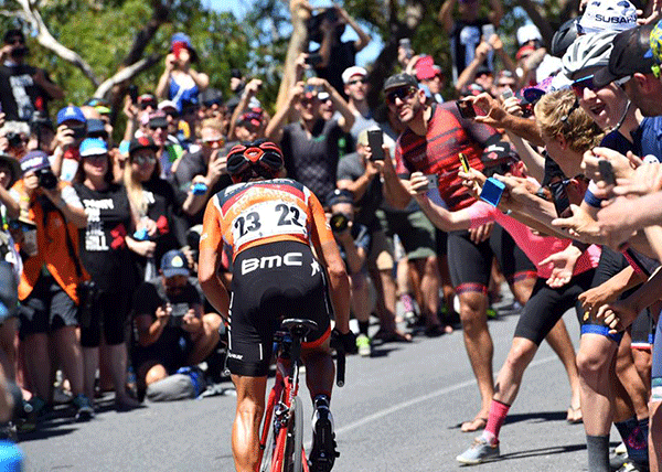 Richie Porte ataca en Willunga Hill
