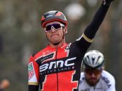 Van Avermaet gana en Omloop