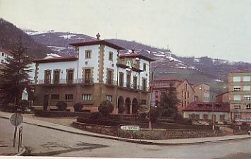 Ayuntamiento pola de lena