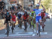 Arnaud Demare ganando Milán - San Remo
