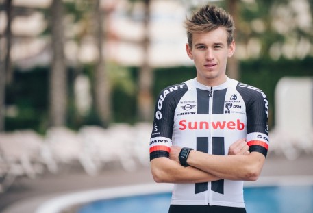 el-team-sunweb-presenta-su-nuevo-uniforme-etxeondo-2018-001