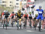 Elia Viviani gana la 2ª etapa del Abu Dhabi Tour