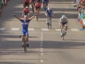 Gilbert ganando la 17ª etapa de la Vuelta a España